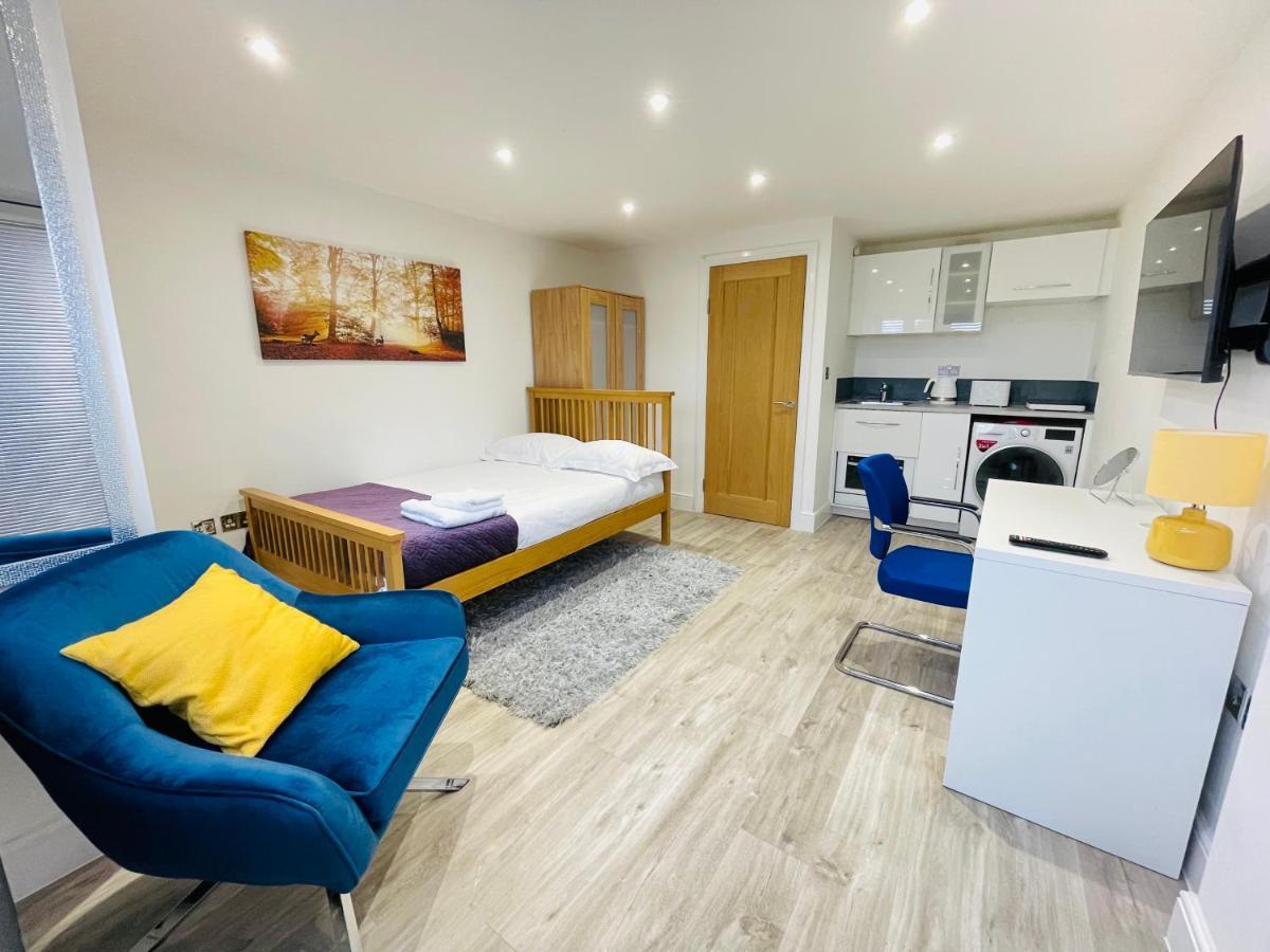 New Modern Studio Apartment, Parking, Netflix Kenilworth Eksteriør billede